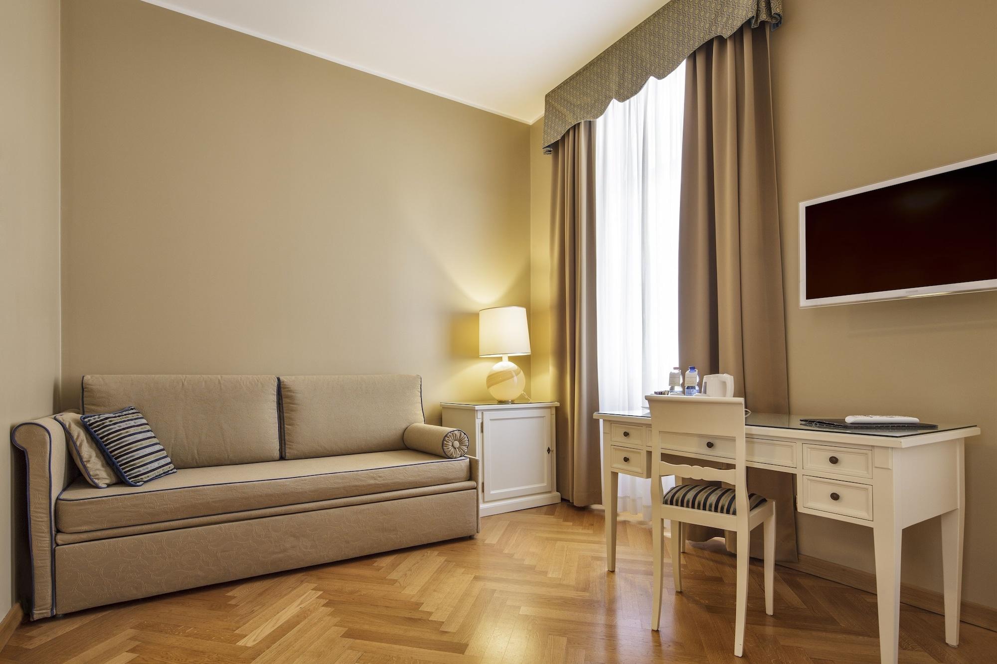 Continentale Hotel 4*