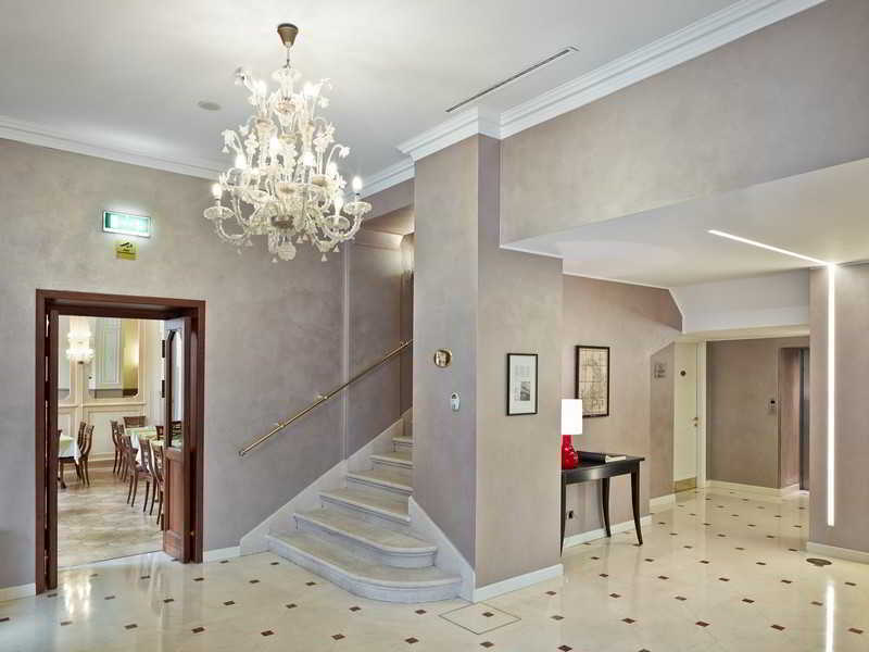 Continentale Hotel 4*